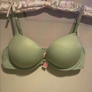 PINK Victoria's Secret Mint Green Smooth T-Shirt Bra